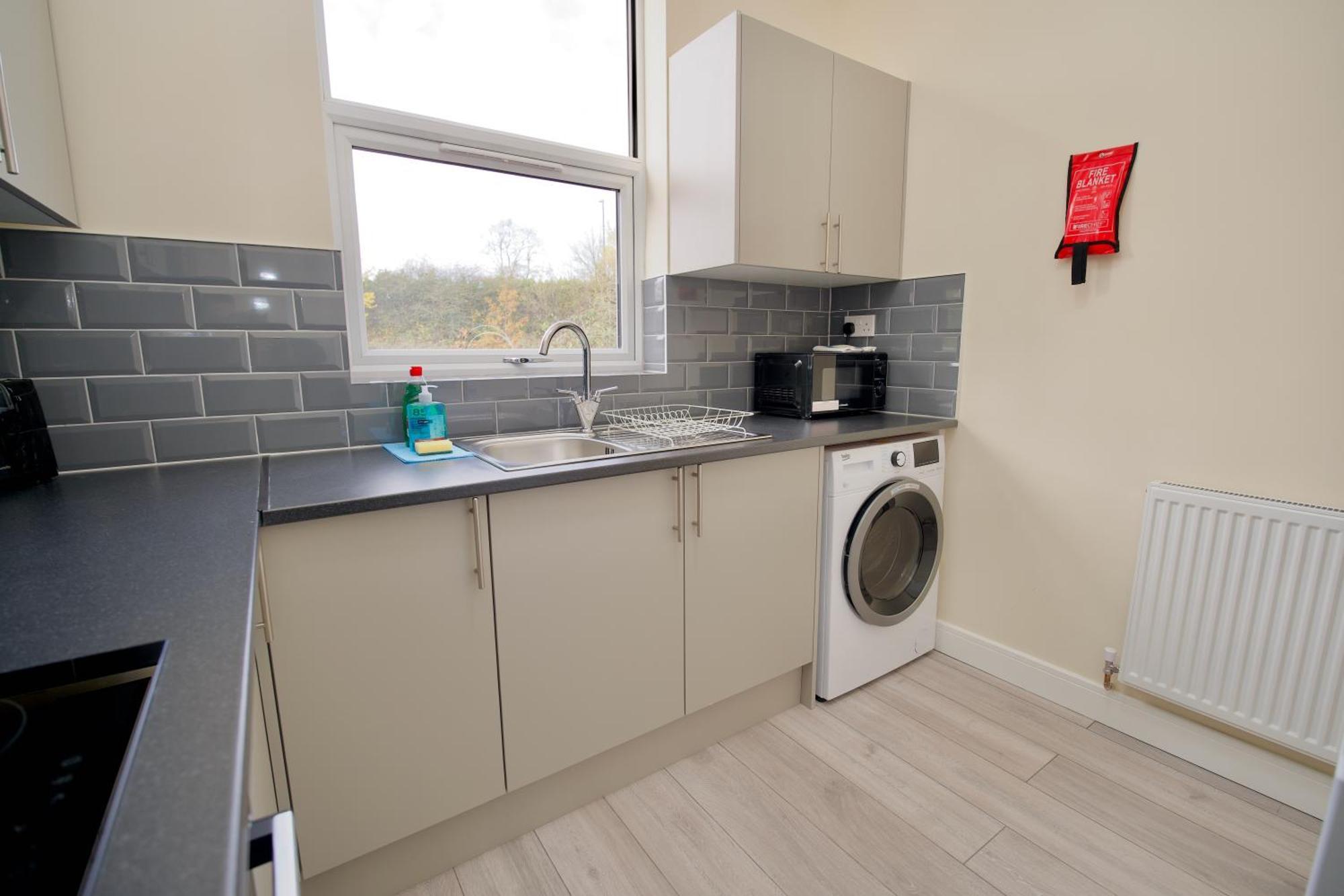 Kings Rest - Free Parking & Netflix, Wifi, Walk To Centre * Coventry
